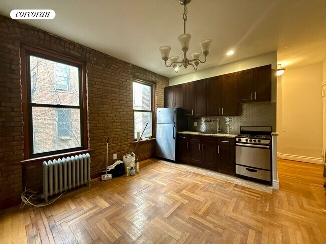 Foto del edificio - 1647 Union St