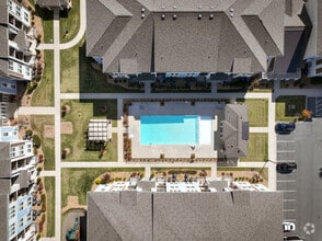 Building Photo - Waterside
