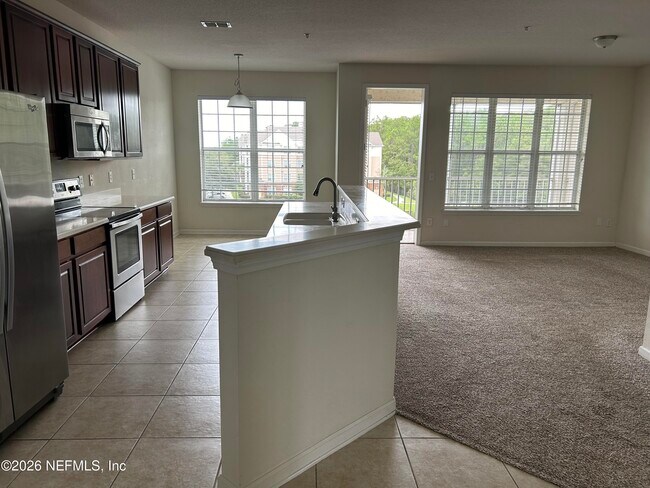 Foto del edificio - 11251 Campfield Dr