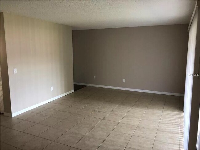 Building Photo - 4016 Cortez Dr