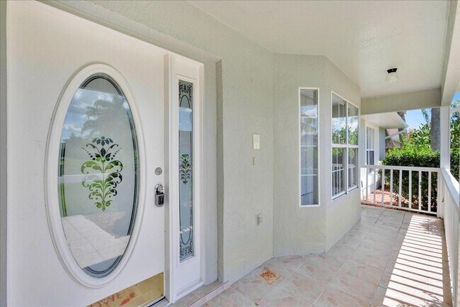 Foto del edificio - 112 Azalea Dr