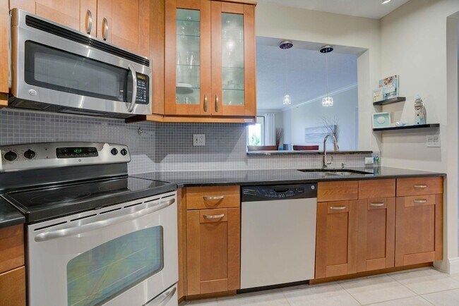 Foto del edificio - 500 Uno Lago Dr