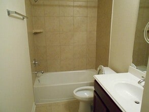 Building Photo - 9 N Forrest Ave