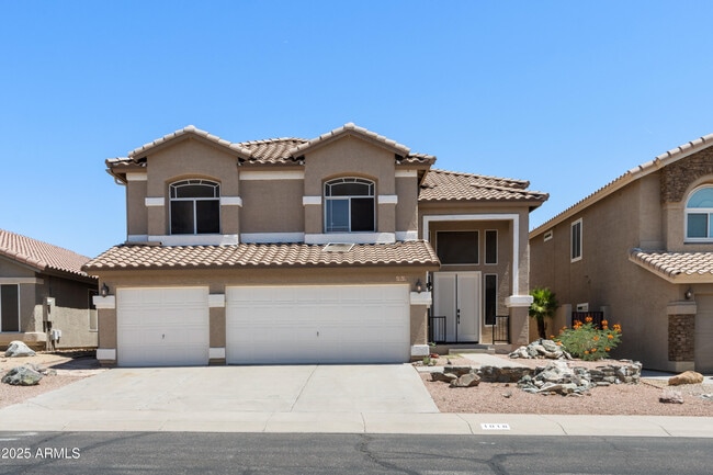 Building Photo - 1018 E Silverwood Dr