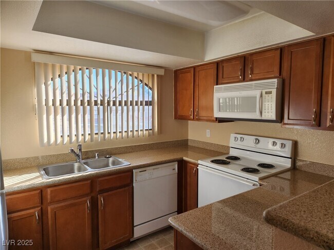 Foto del edificio - 8455 W Sahara Ave