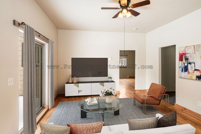 Foto del edificio - 215 N Quaw Blvd