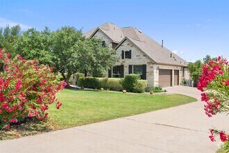 Building Photo - 21909 Esmeralda Dr