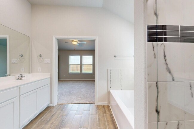 Foto del edificio - 1704 Gulin St