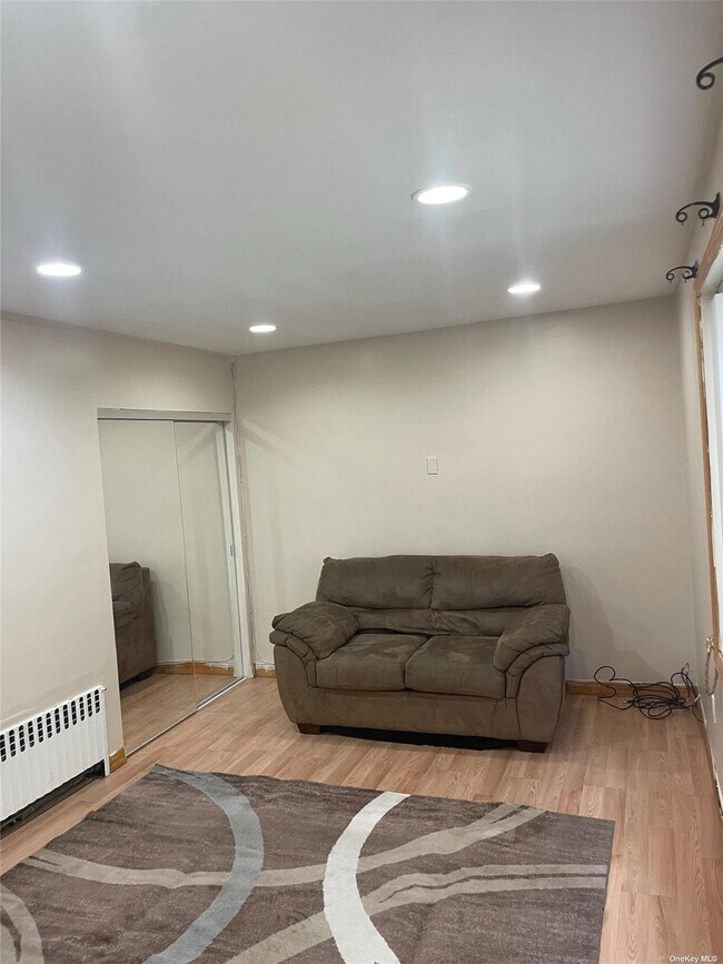 Foto del edificio - 82-74 170th St
