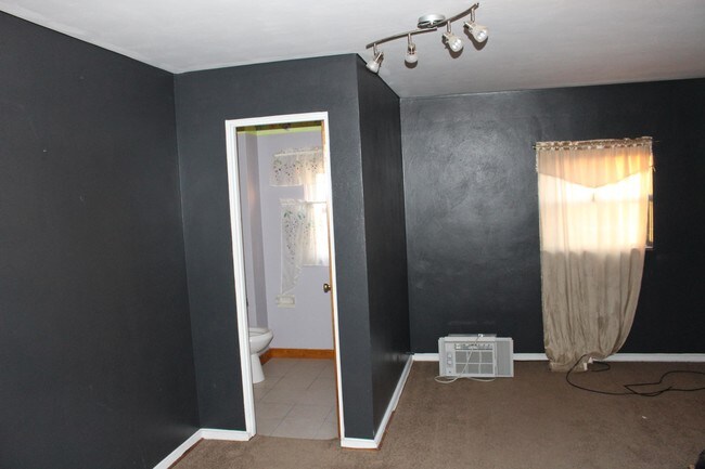 Foto del edificio - 2504 Cobden St