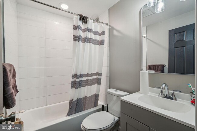 Foto del edificio - 655 N 33rd St
