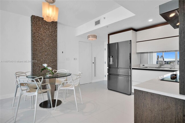 Foto del edificio - 2155 Washington Ct