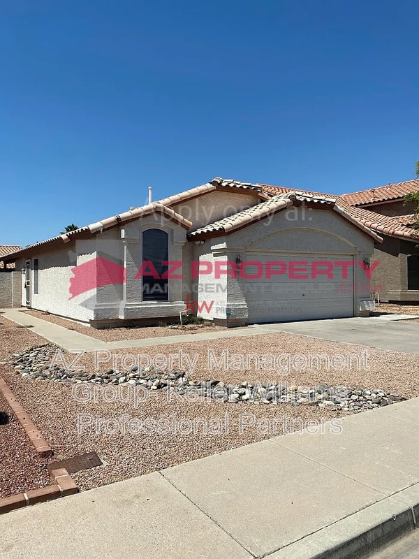Building Photo - 12725 W Palm Ln