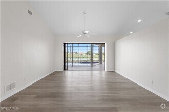 Building Photo - 18031 Greenwood Dr