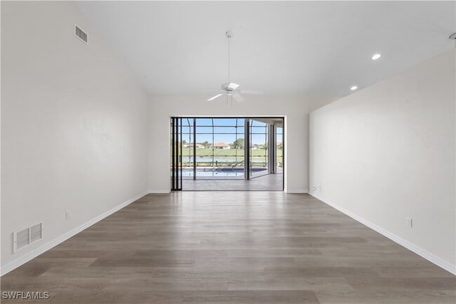 Building Photo - 18031 Greenwood Dr