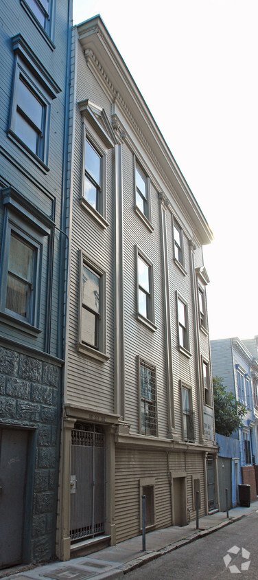 Building Photo - 149-153 Jasper Pl