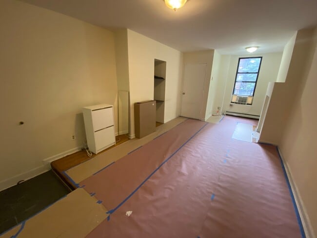 Building Photo - 1625 2nd Ave