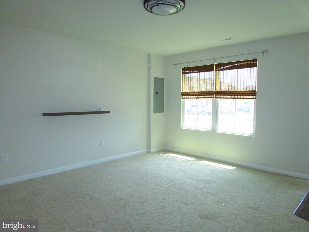 Primary Photo - 29086 St Thomas Blvd