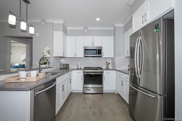 Building Photo - 75 Circle Dr