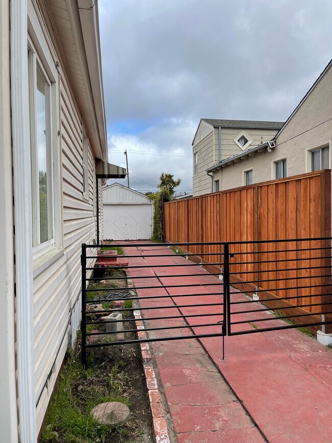2021 Durant Ave, Oakland, CA 94603 House Rental in Oakland, CA