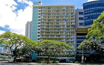 Building Photo - 1617 Kapiolani Blvd