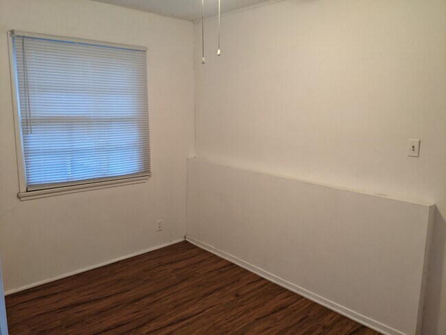 Building Photo - 6318 Haviland Ave