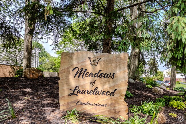 Foto del edificio - 2216 Laurelwood Dr
