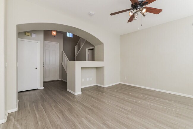 Foto del edificio - 1945 Barrel Oak Ave