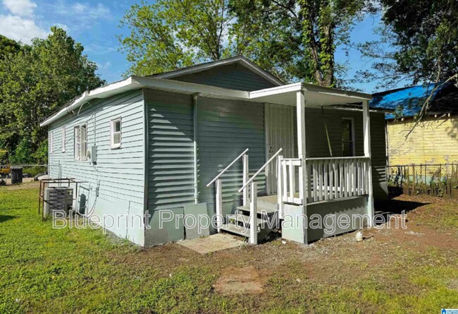 Foto del edificio - 3729 Pine Ave SW