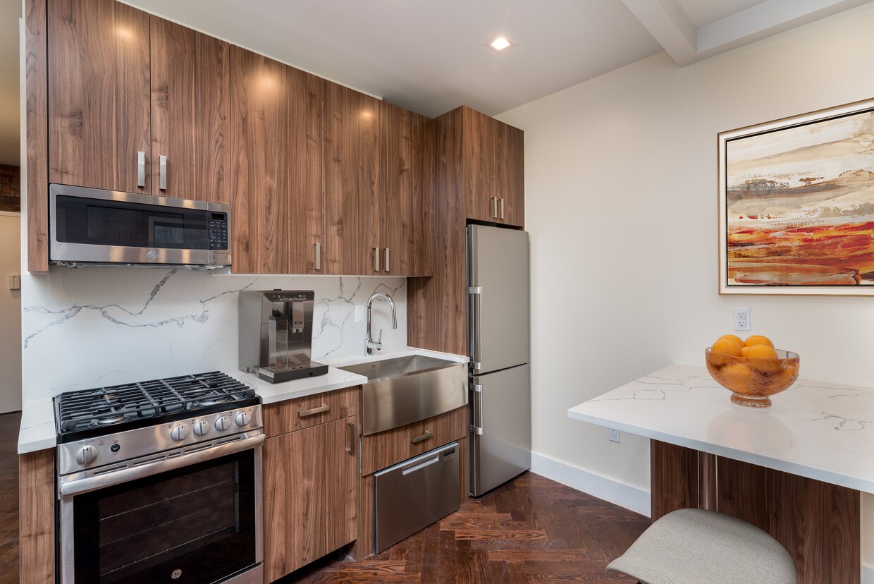 Foto principal - 941 Washington Ave