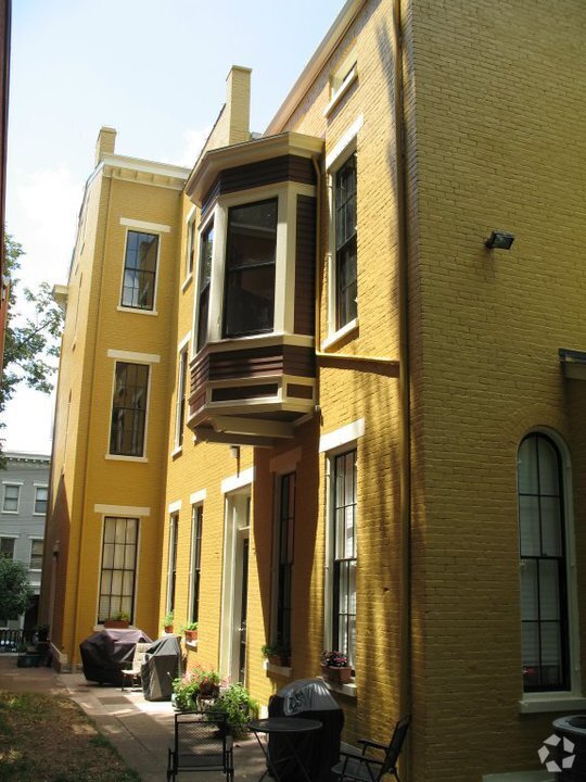 Mount Adams Apartments for Rent with a Yard Cincinnati, OH 1