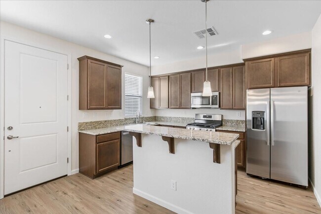 Building Photo - 2279 Shady Cyn Dr