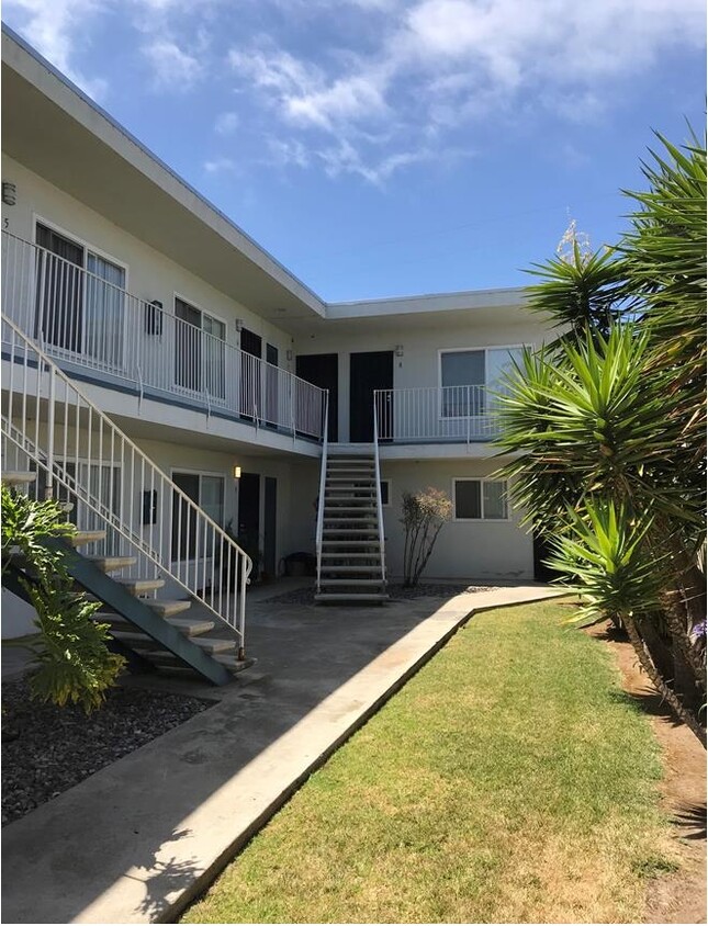 Foto del edificio - 974 Thomas Ave