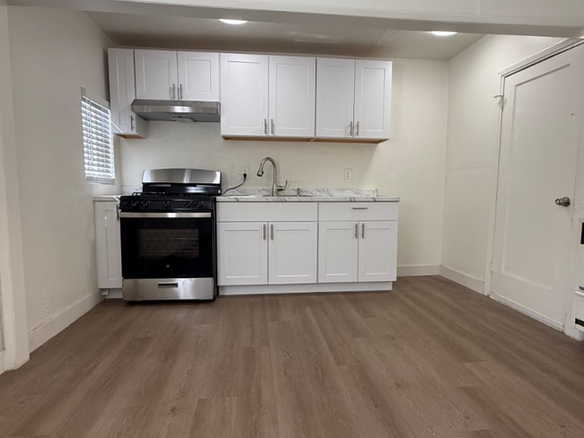 Photo - 2305 Lemon Ave Apartment