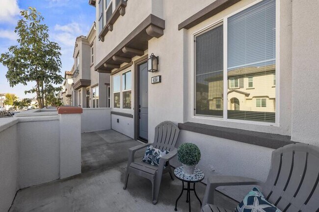 Building Photo - 4158 Madera Ln