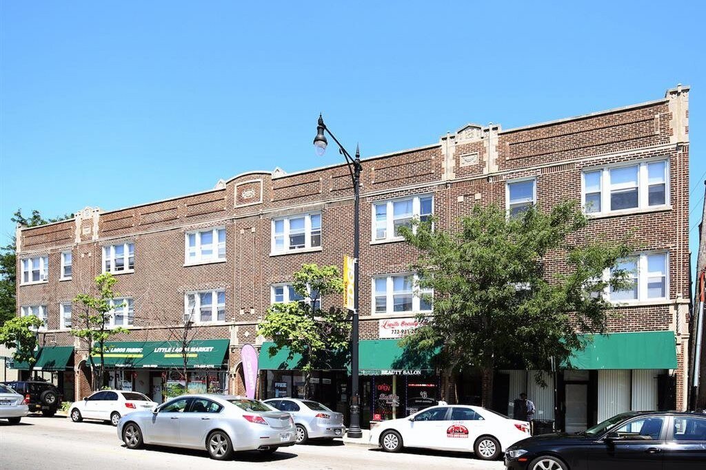 Primary Photo - W Devon Ave