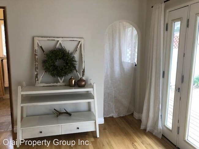 Building Photo - 2 br, 3 bath House - 322 S. Padre Juan