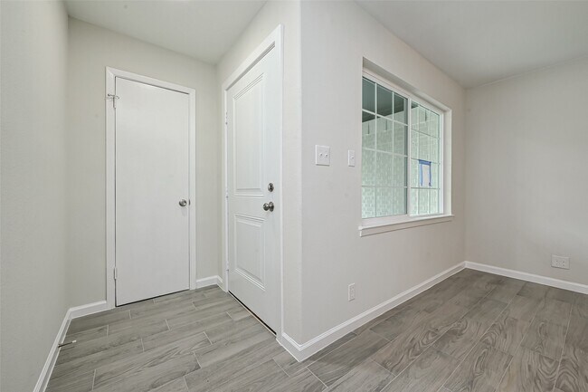 Building Photo - 17114 Folsom Dr