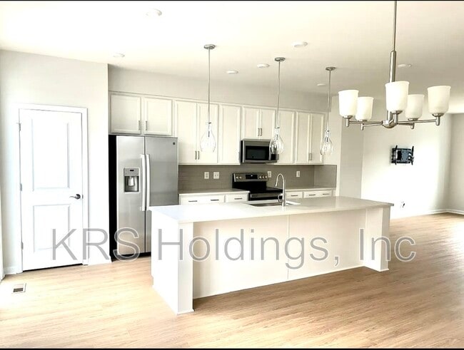Building Photo - 4513 Dupree St