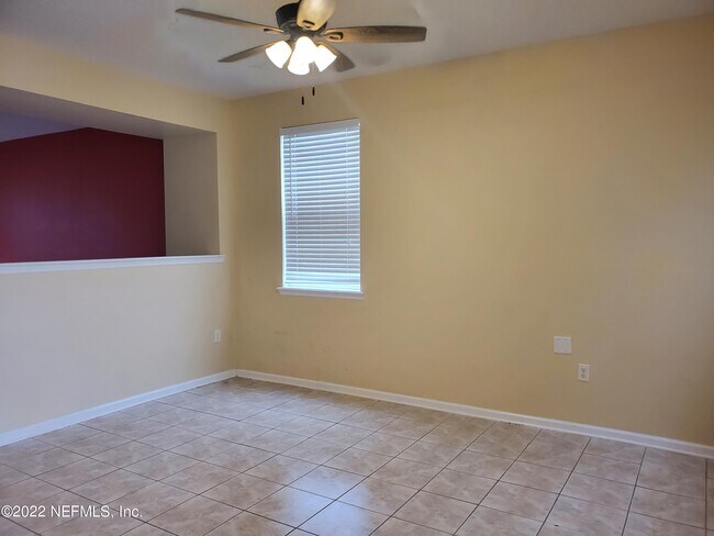 Building Photo - 12278 Bristol Creek Dr