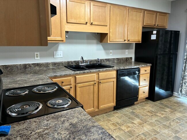 Foto del edificio - 615 Mystic Dr