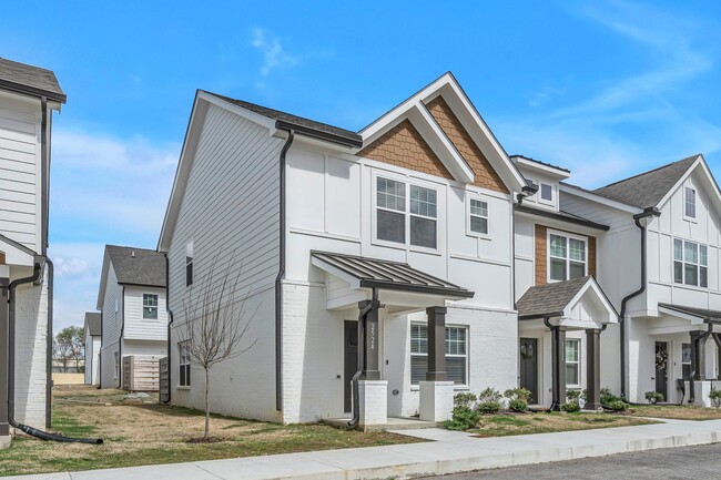 Foto del edificio - Robinson Rowhouse Townhomes