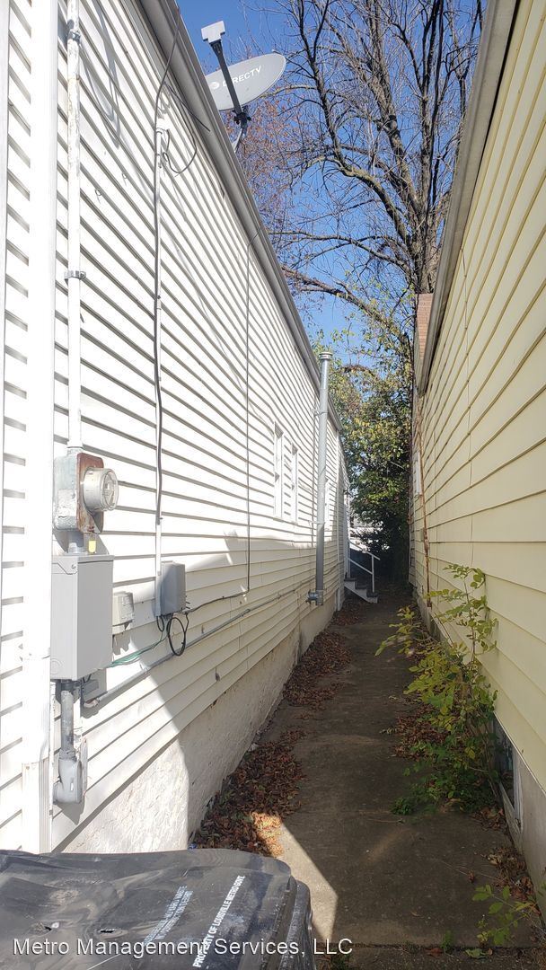 Building Photo - 2 br, 1 bath House - 2921 Slevin St