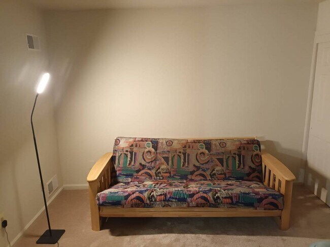 Living area - 7931 Riggs Rd