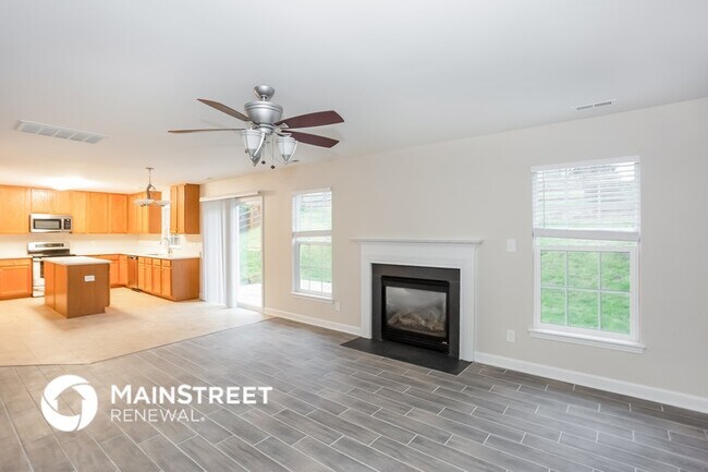 Foto del edificio - 6817 Thistle Down Dr