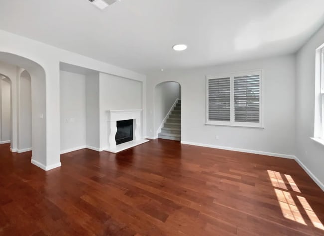 Foto del edificio - 3221 Browntail Way