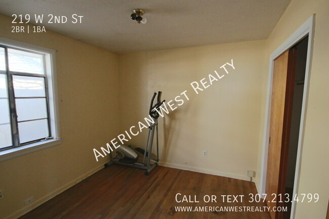 Building Photo - Duplex 2bed/1bath