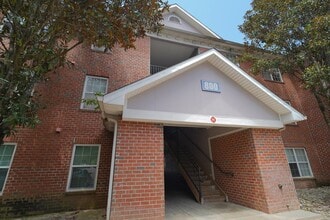 Building Photo - 3000 S Adams St