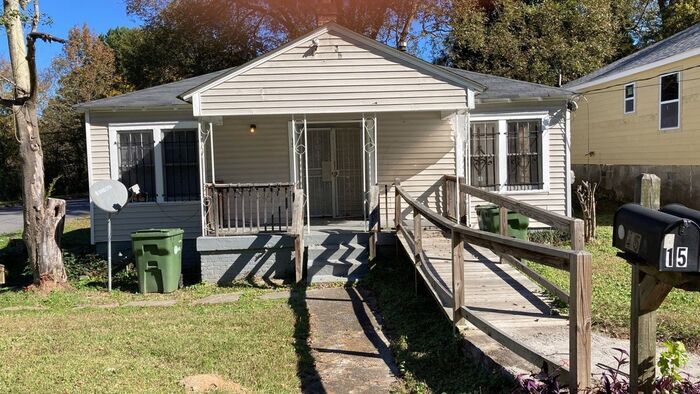 Foto principal - 15 Chappell Rd NW