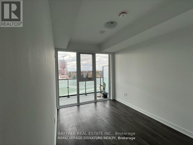Building Photo - 95 Oneida Crescent